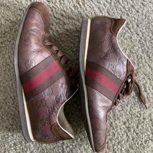 Authentic GUCCI leather sneakers